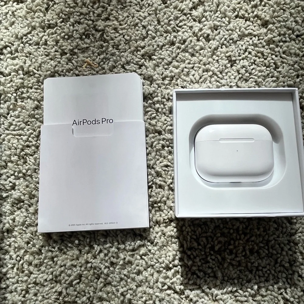 Apple AirPods Pro 2nd Generation with Charging Case - White